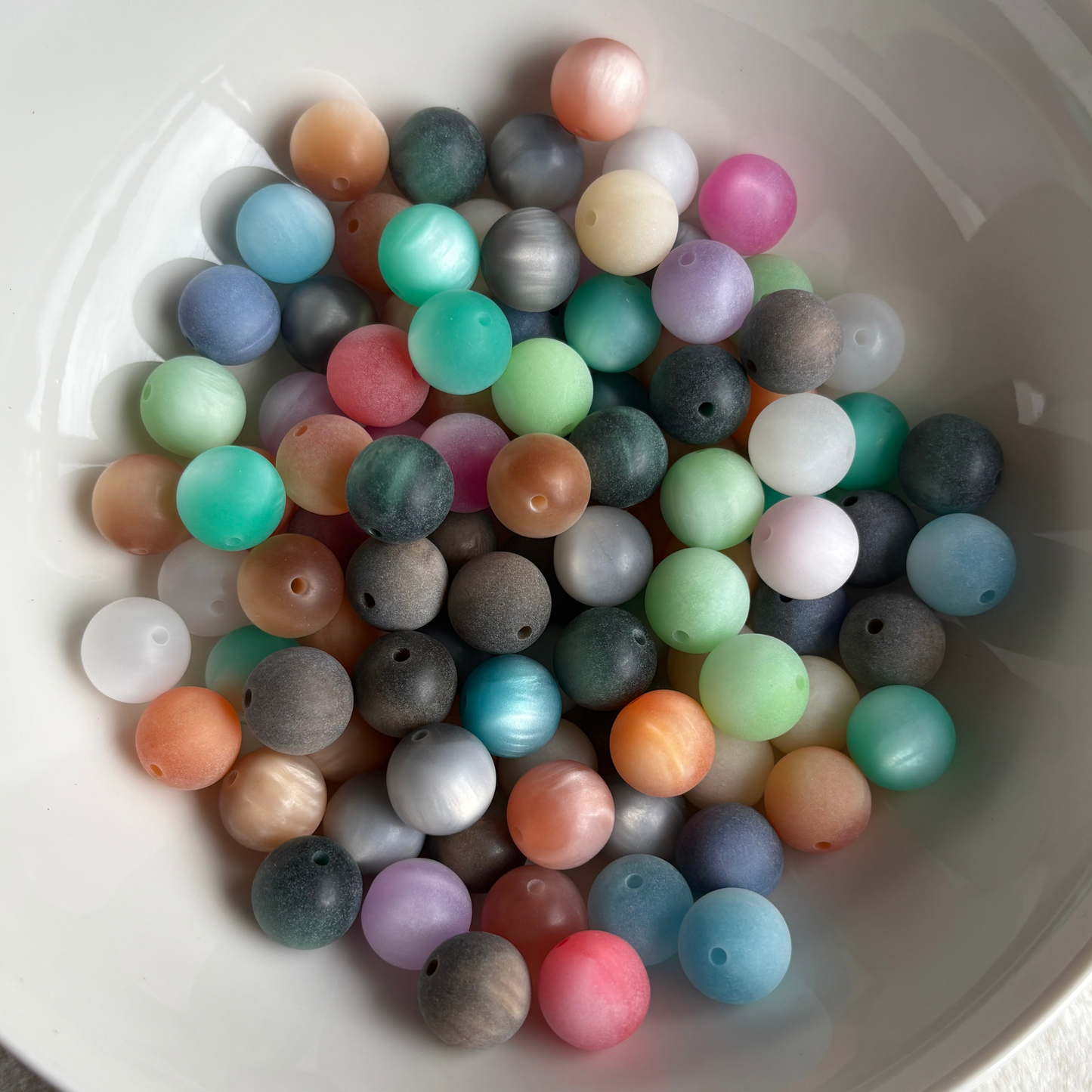 16mm Matte Frosted Bead (10pcs)