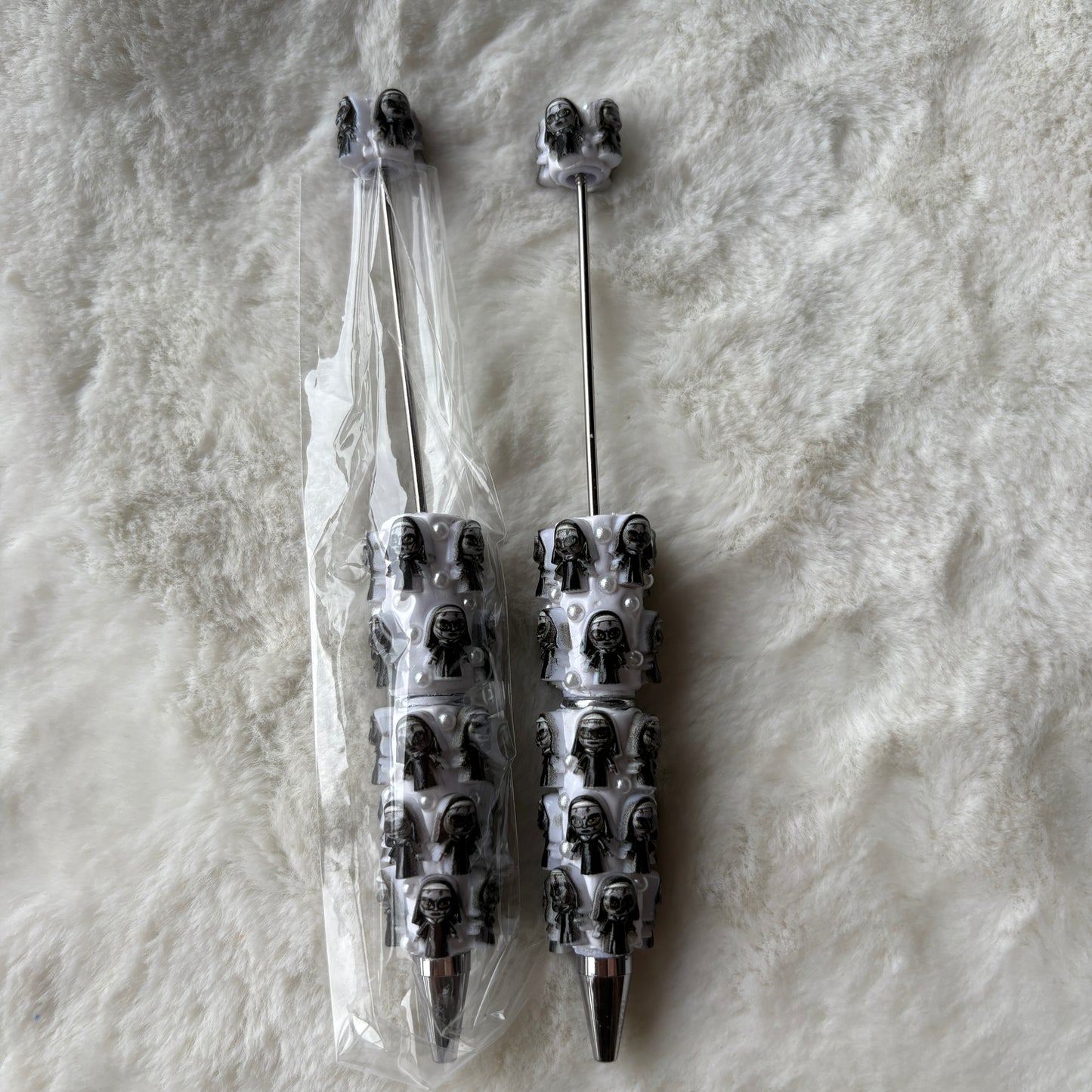 Beadable Fancy Pen Characters (1pc)